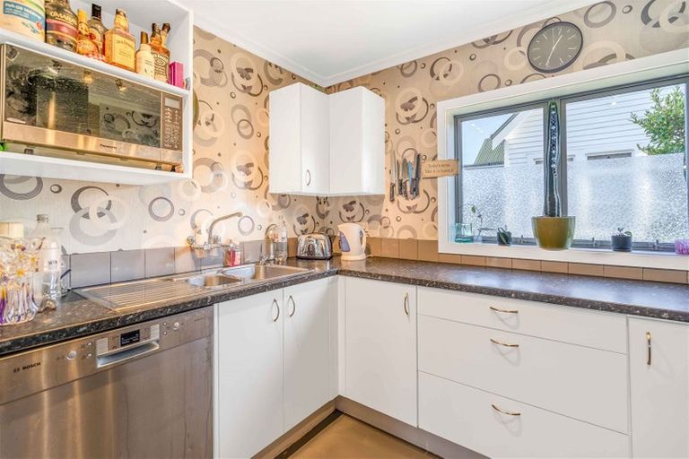 Photo of property in 16 Joseph Street, Gore, 9710