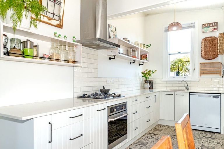 Photo of property in 210 Rutene Road, Kaiti, Gisborne, 4010