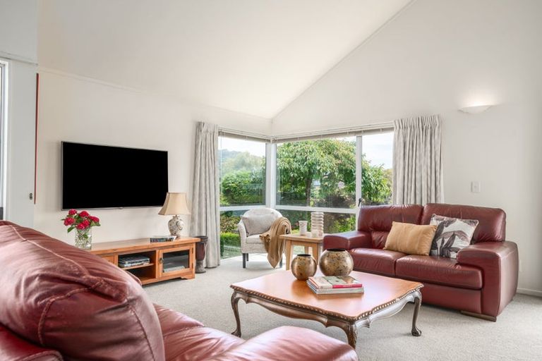 Photo of property in 4 Lakeside Villas, Whitby, Porirua, 5024