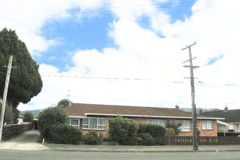 Photo of property in 2/31 King Street, Ebdentown, Upper Hutt, 5018