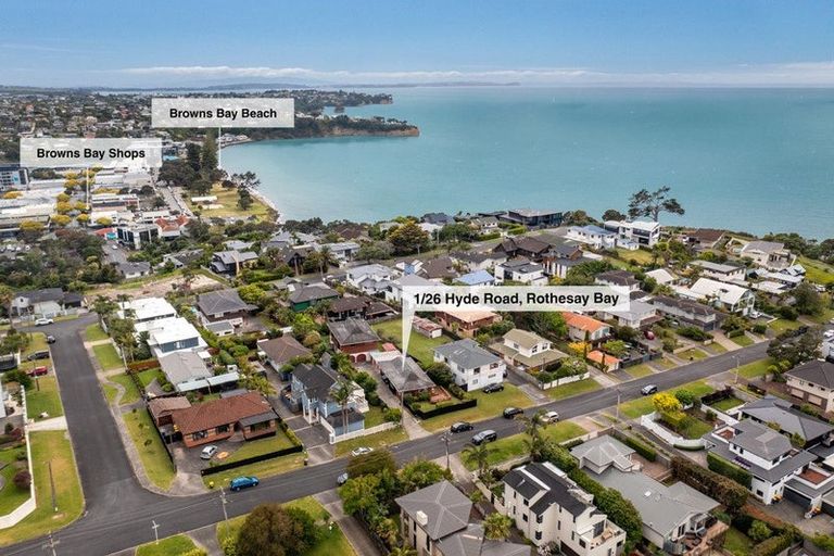 Photo of property in 1/26 Hyde Road, Rothesay Bay, Auckland, 0630