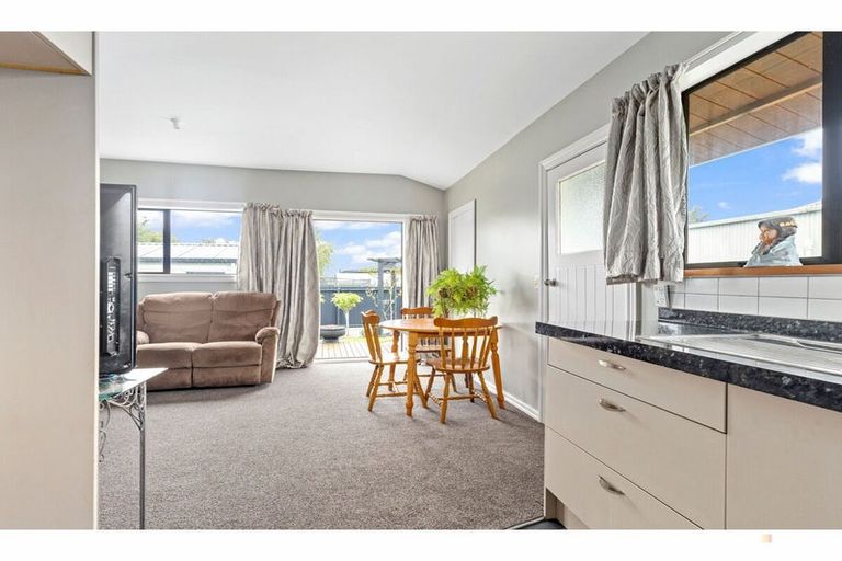 Photo of property in 15a Leckie Street, Redruth, Timaru, 7910