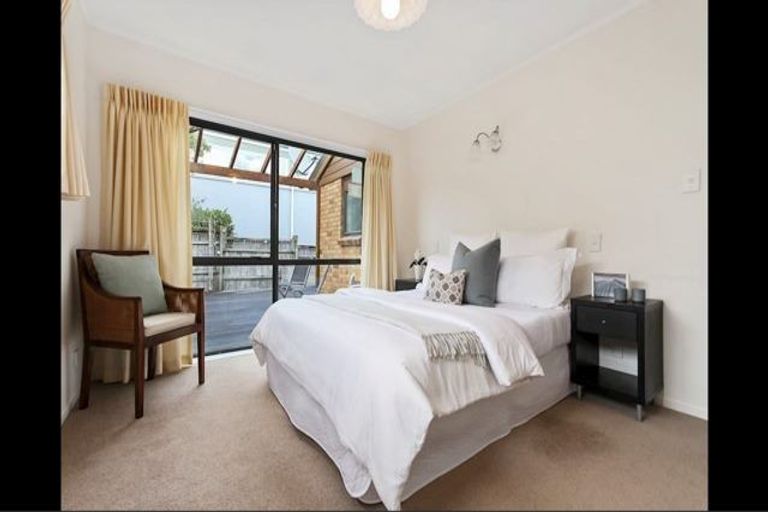 Photo of property in 4/26 Inverness Road, Browns Bay, Auckland, 0630