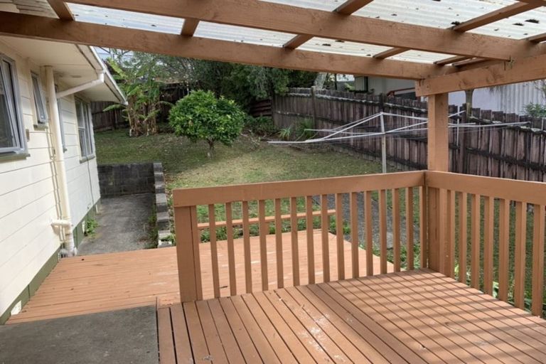 Photo of property in 7 Mcquoid Place, Glenfield, Auckland, 0629