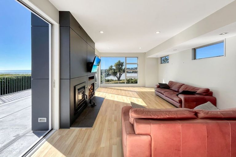 Photo of property in 53 Major Hornbrook Road, Mount Pleasant, Christchurch, 8081