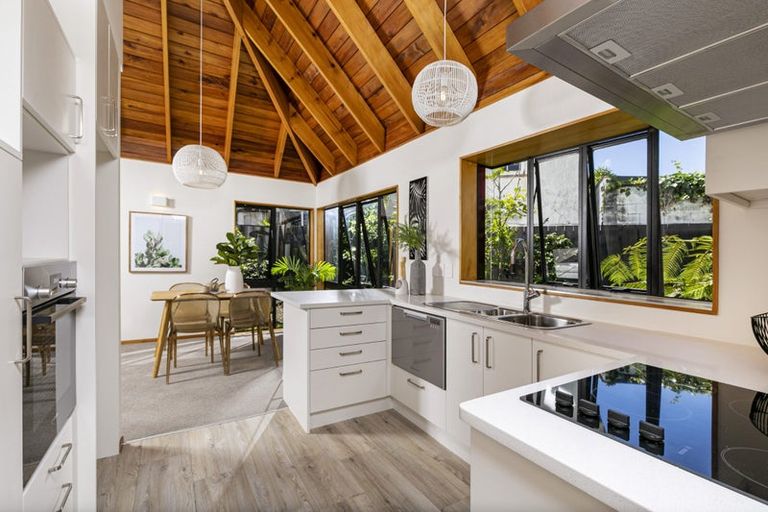 Photo of property in 10/46 King Edward Parade, Devonport, Auckland, 0624