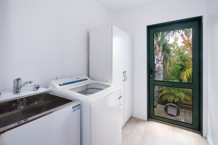 Photo of property in 112 Te Haumi Drive, Paihia, 0200