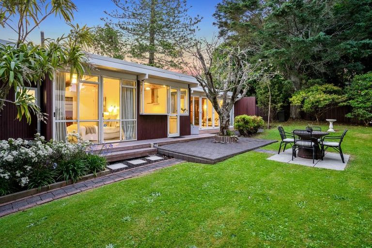 Photo of property in 55 Hillcrest Avenue, Hillcrest, Auckland, 0627