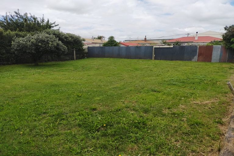 Photo of property in 22 Broadway Street, Martinborough, 5711