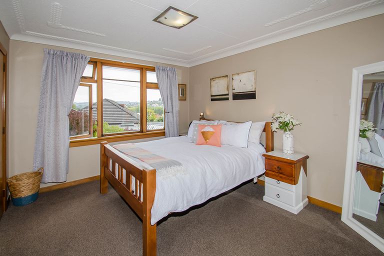 Photo of property in 6a Scotland Terrace, Green Island, Dunedin, 9018