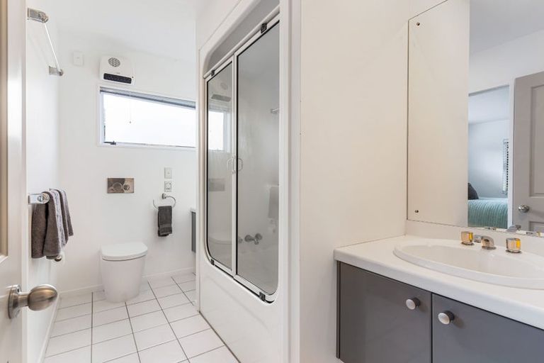 Photo of property in 140 Vista Paku, Pauanui, Hikuai, 3579