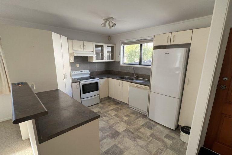 Photo of property in 27 Halberg Street, Glenfield, Auckland, 0629