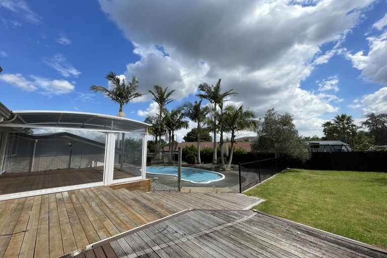 Photo of property in 2 Lemonwood Place, The Gardens, Auckland, 2105