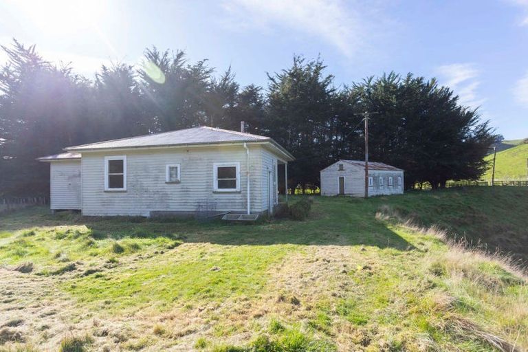 Photo of property in 496 Pukeatua Road, Dannevirke, 4975
