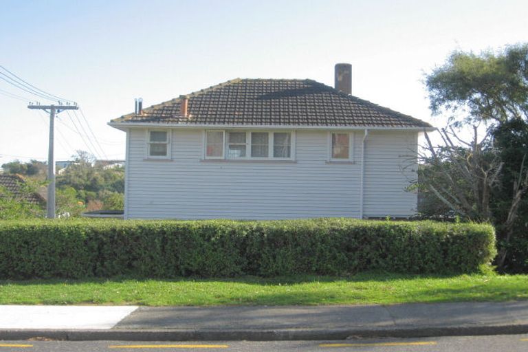 Photo of property in 39 Downes Street, Titahi Bay, Porirua, 5022