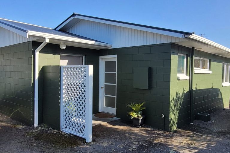 Photo of property in 74b Barrett Street, Westown, New Plymouth, 4310