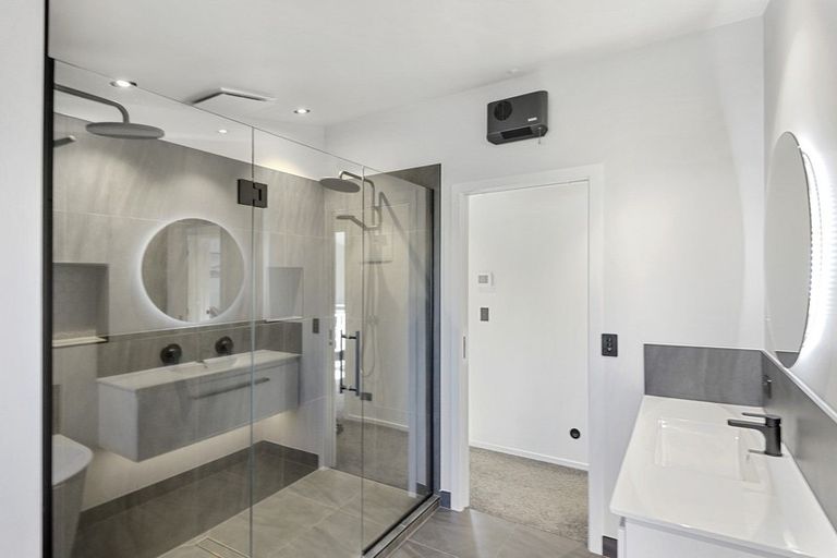 Photo of property in 31 Tensing Place, Sockburn, Christchurch, 8042