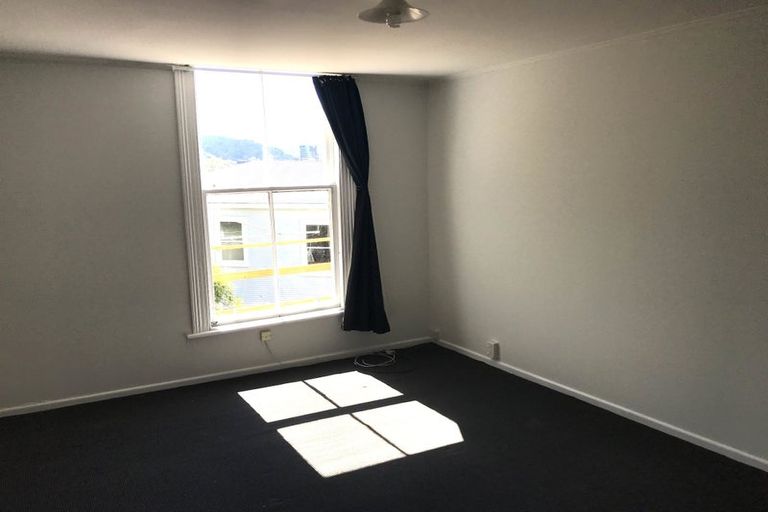 Photo of property in 14 Bidwill Street, Mount Cook, Wellington, 6021