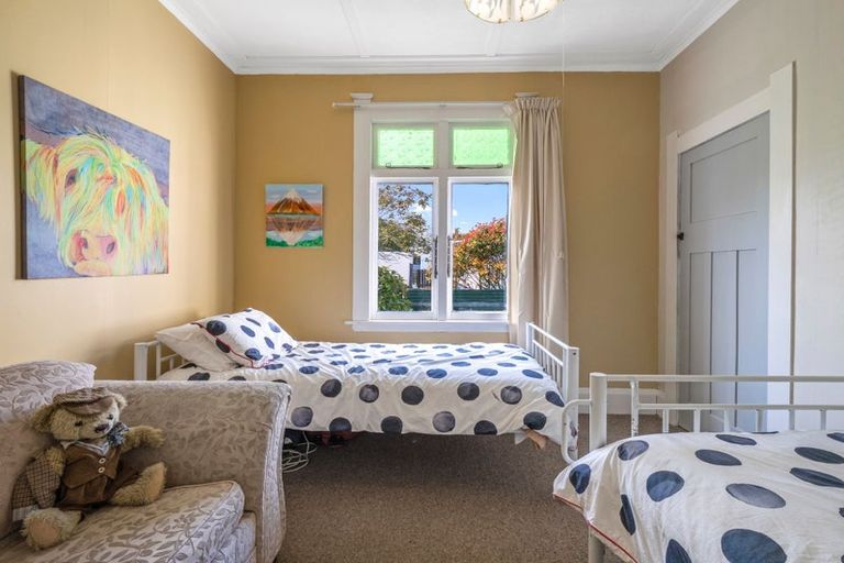 Photo of property in 11 Bear Street, Waverley, 4510