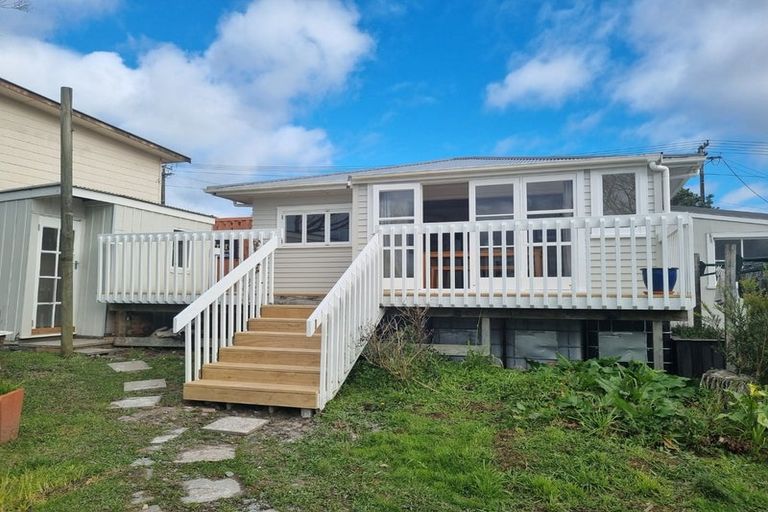 Photo of property in 12 Washington Avenue, Snells Beach, 0920