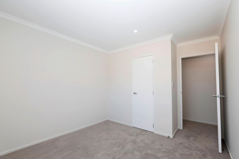 Photo of property in 9a Rimu Street, New Lynn, Auckland, 0600