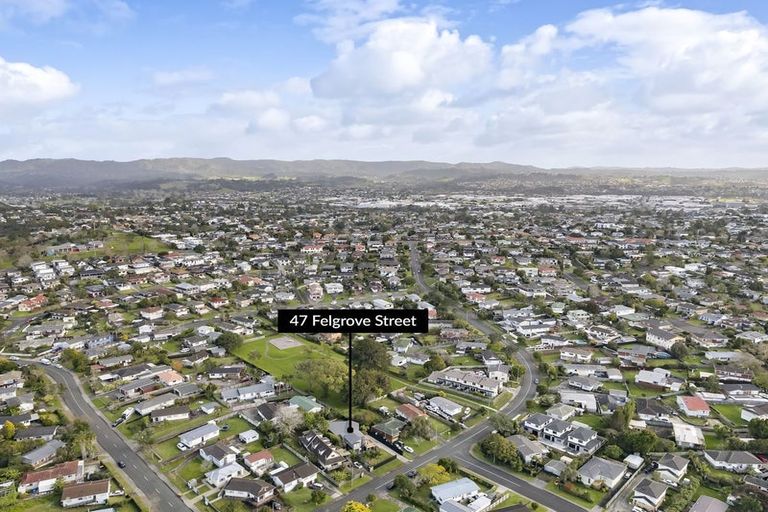 Photo of property in 47 Felgrove Street, Glendene, Auckland, 0602