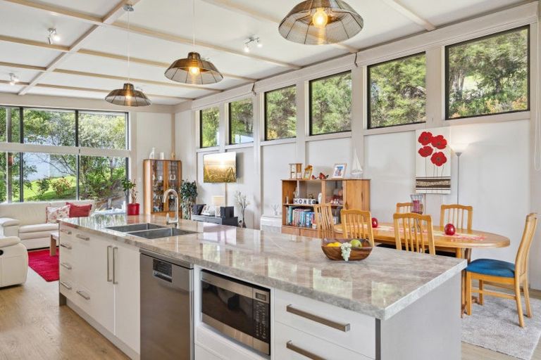 Photo of property in 71a Milton Terrace, Picton, 7220