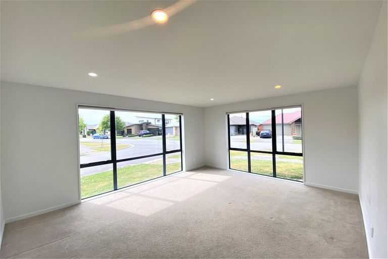 Photo of property in 43 Carradale Avenue, Broomfield, Christchurch, 8042