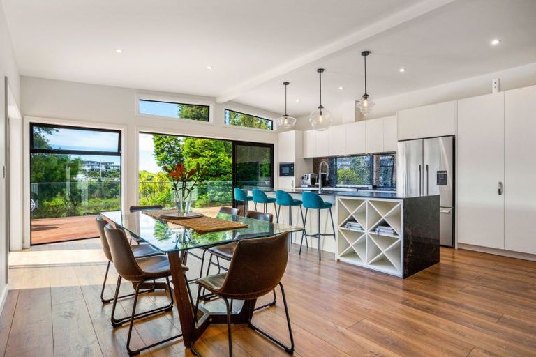 Photo of property in 9 Glenvar Road, Torbay, Auckland, 0630