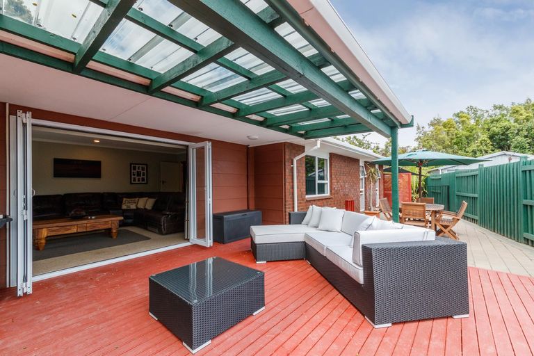 Photo of property in 19 Humphries Place, Awapuni, Palmerston North, 4412