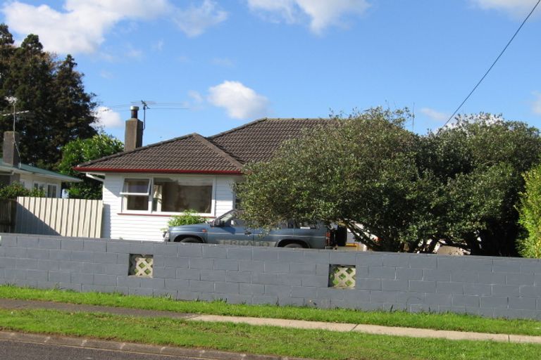 Photo of property in 16 Vickerman Street, Otara, Auckland, 2023