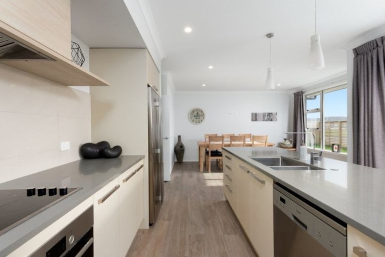 Photo of property in 17 Applin Lane, Pyes Pa, Tauranga, 3112