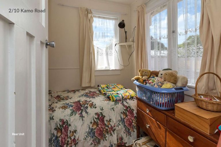 Photo of property in 10 Kamo Road, Regent, Whangarei, 0112