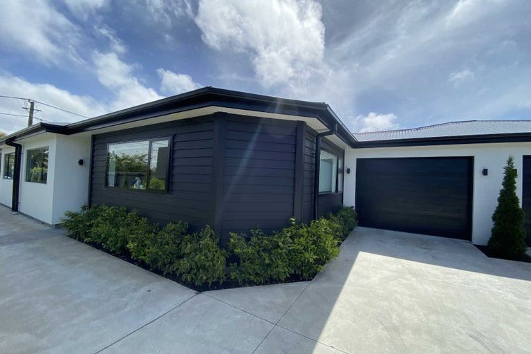 Photo of property in 2/98 Hills Road, Edgeware, Christchurch, 8013