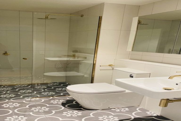 Photo of property in Sunset West, 110/251 Victoria Street, Wellington, 6011