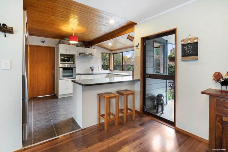 Photo of property in 75 St Annes Crescent, Wattle Downs, Auckland, 2103