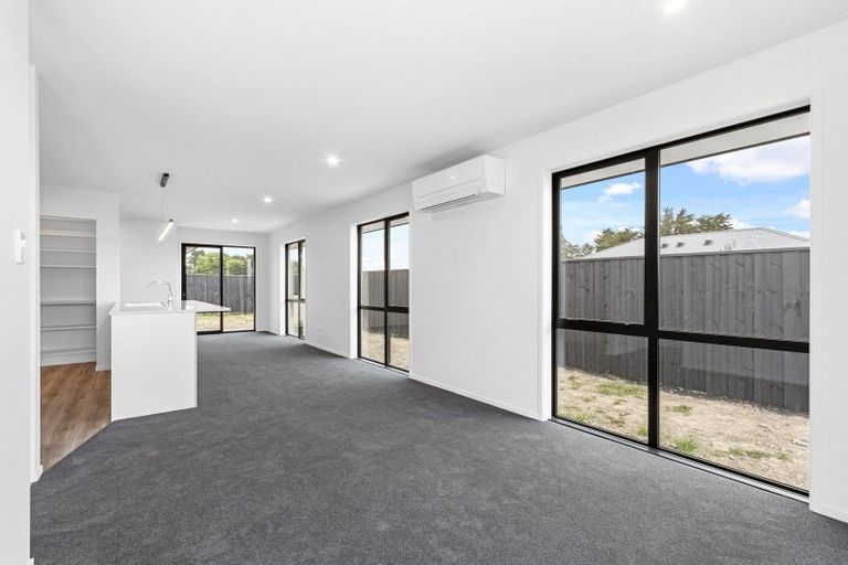 Photo of property in 43 Mehrtens Crescent, Woodend, 7691