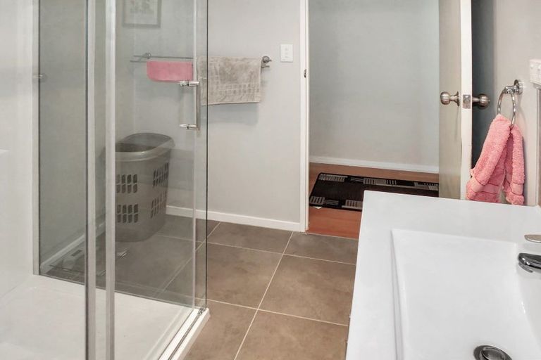 Photo of property in 32 Russell Street, Foxton, 4814