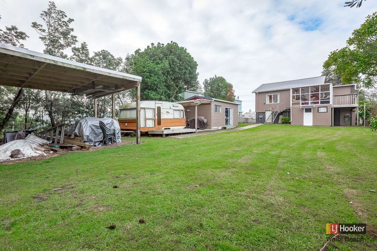 Photo of property in 18 Dillon Street, Waihi Beach, 3611