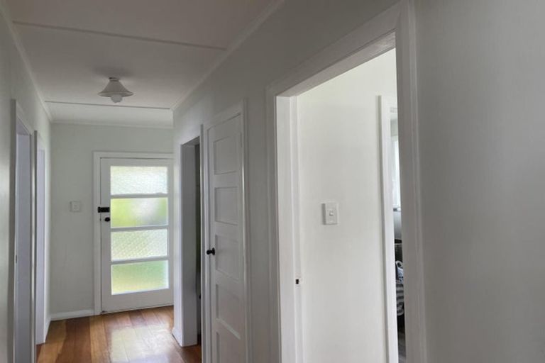 Photo of property in 29 Newcombe Street, Naenae, Lower Hutt, 5011