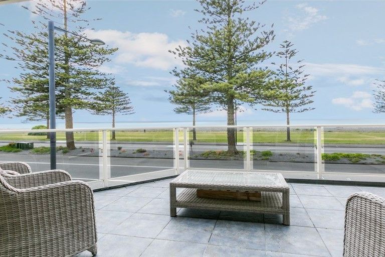 Photo of property in 625 Marine Parade, Napier South, Napier, 4110
