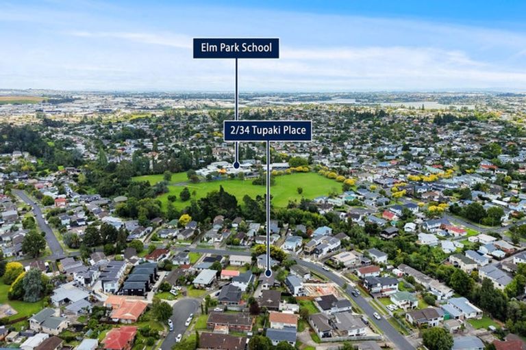 Photo of property in 2/34 Tupaki Place, Pakuranga Heights, Auckland, 2010