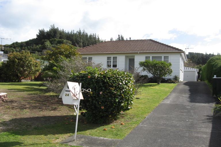 Photo of property in 24 Stanley Street, Wainuiomata, Lower Hutt, 5014