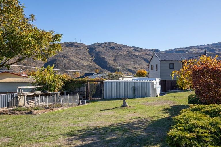 Photo of property in 27 Fraser Street, Clyde, 9330