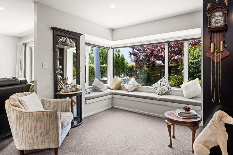 Photo of property in 2a Busby Hill, Havelock North, 4130