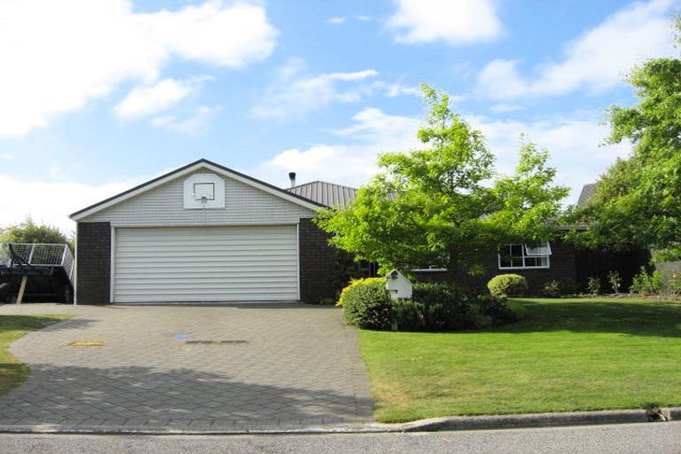 Photo of property in 3 Rickton Place, Rangiora, 7400