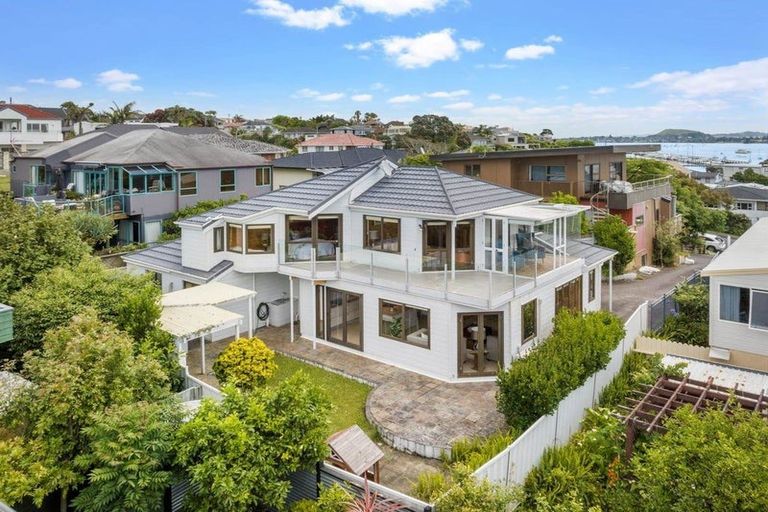 Photo of property in 2/160 Bucklands Beach Road, Bucklands Beach, Auckland, 2012