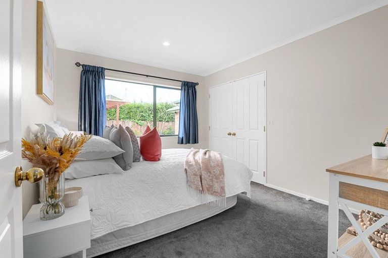 Photo of property in 49 Cairns Crescent, Rototuna, Hamilton, 3210