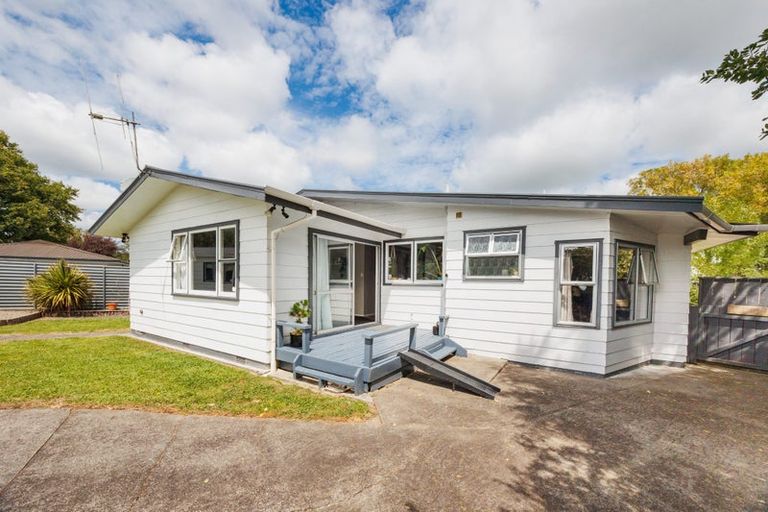 Photo of property in 22 Saturn Crescent, Milson, Palmerston North, 4414