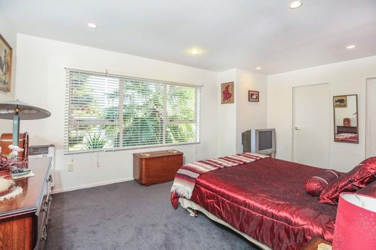 Photo of property in 4 Yeoman Place, Howick, Auckland, 2014